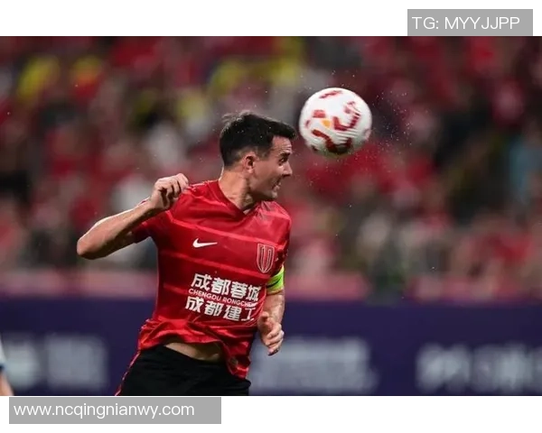 深入分析成都足球队阵地战战术特点与应用策略