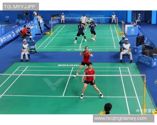 洲际杯点评：重庆羽毛球队的技术表现