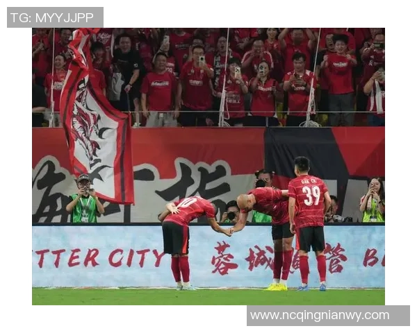 足球战术：成都足球队的快攻体系